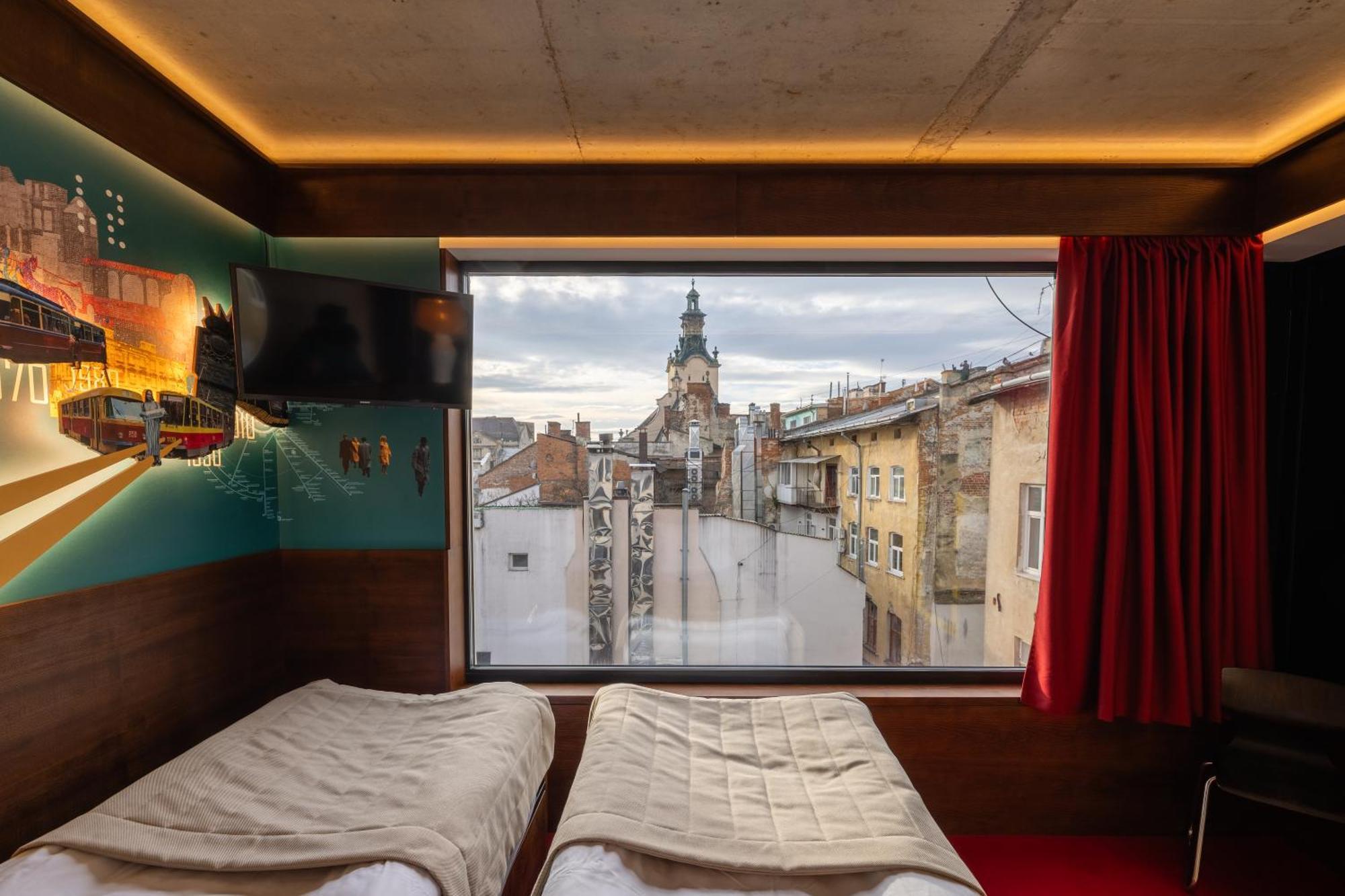 !Fest Hotel Rynok Square リヴィウ エクステリア 写真